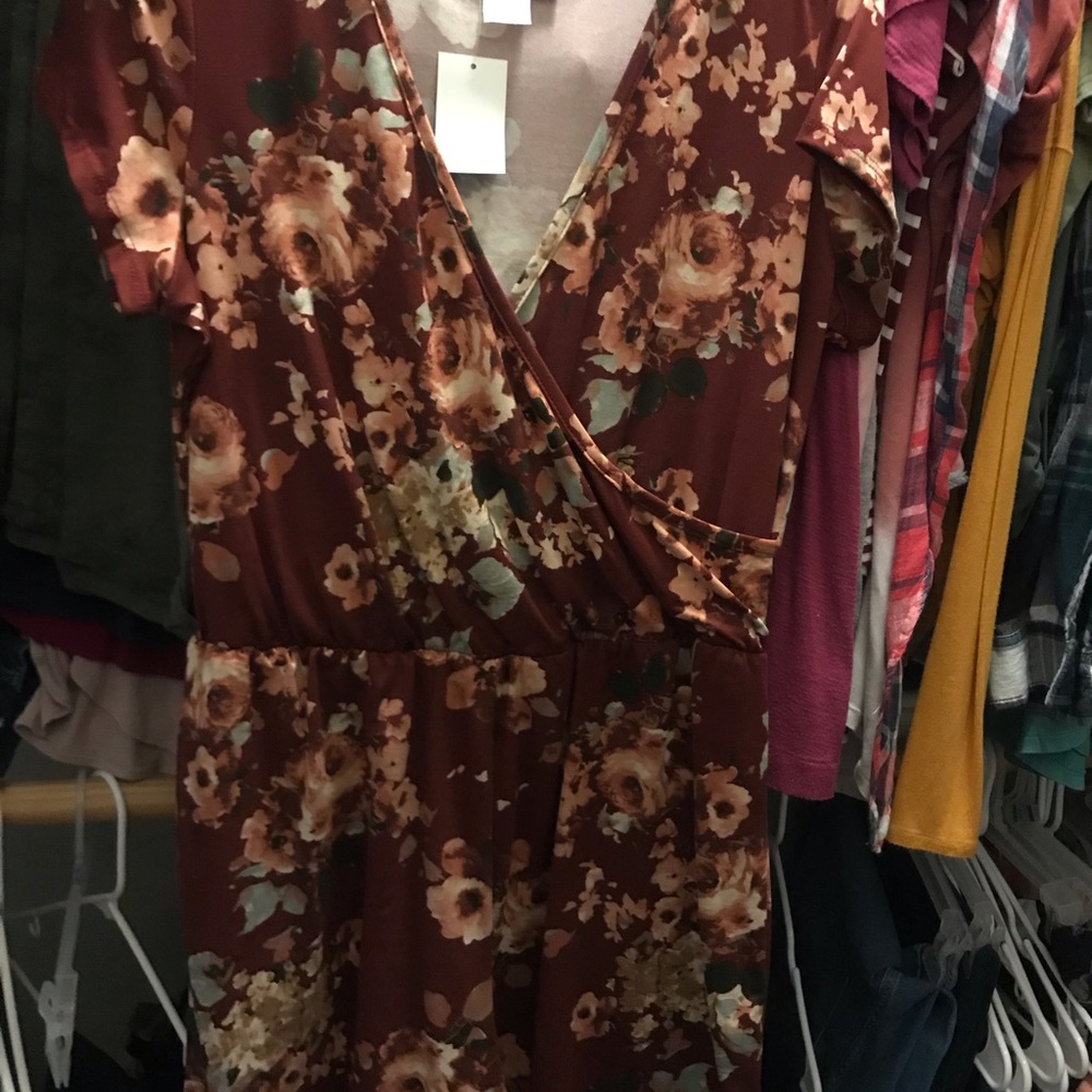 4 rompers - Picture 2 of 5